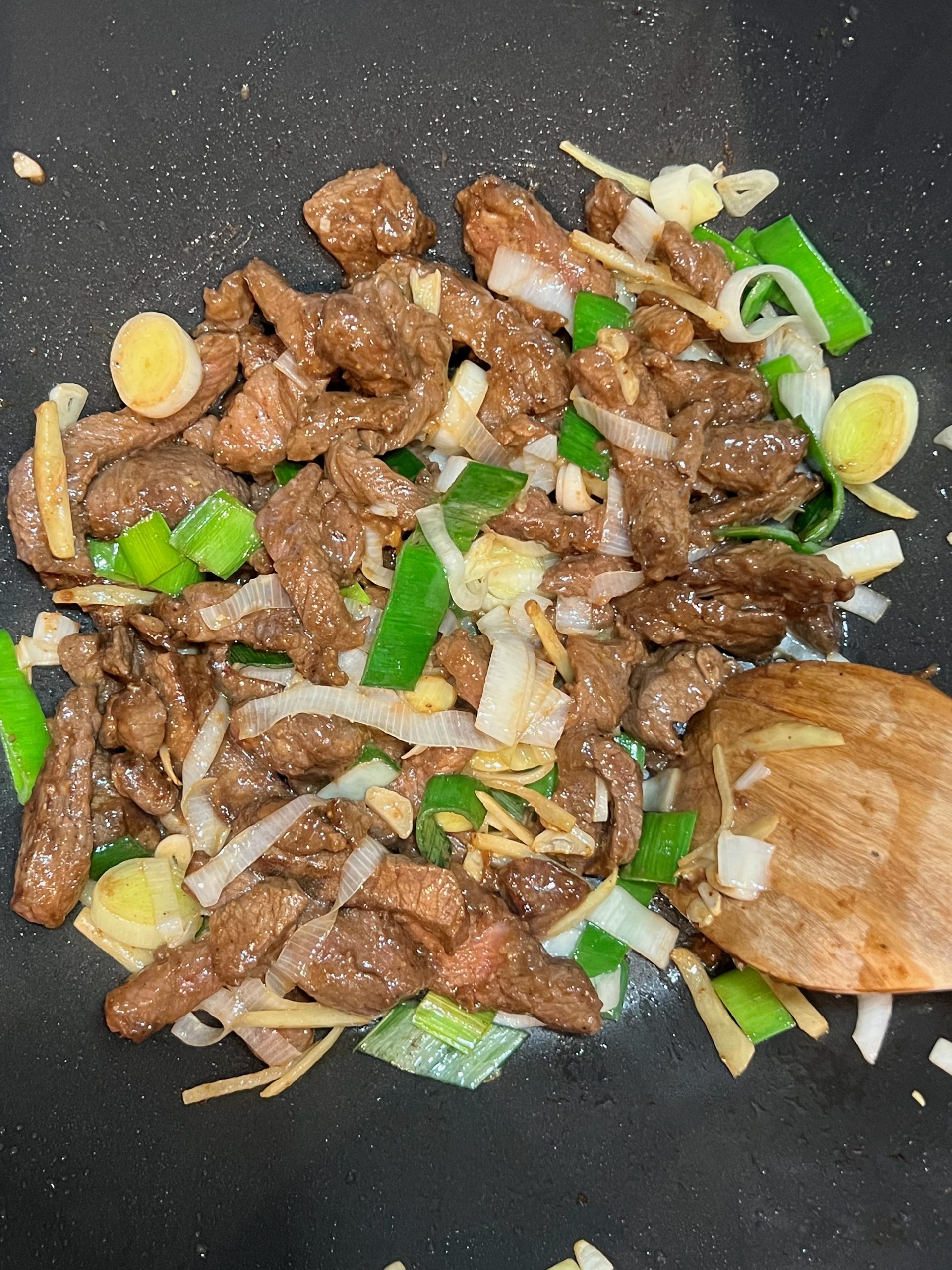 chinese stir fry beef with leeks