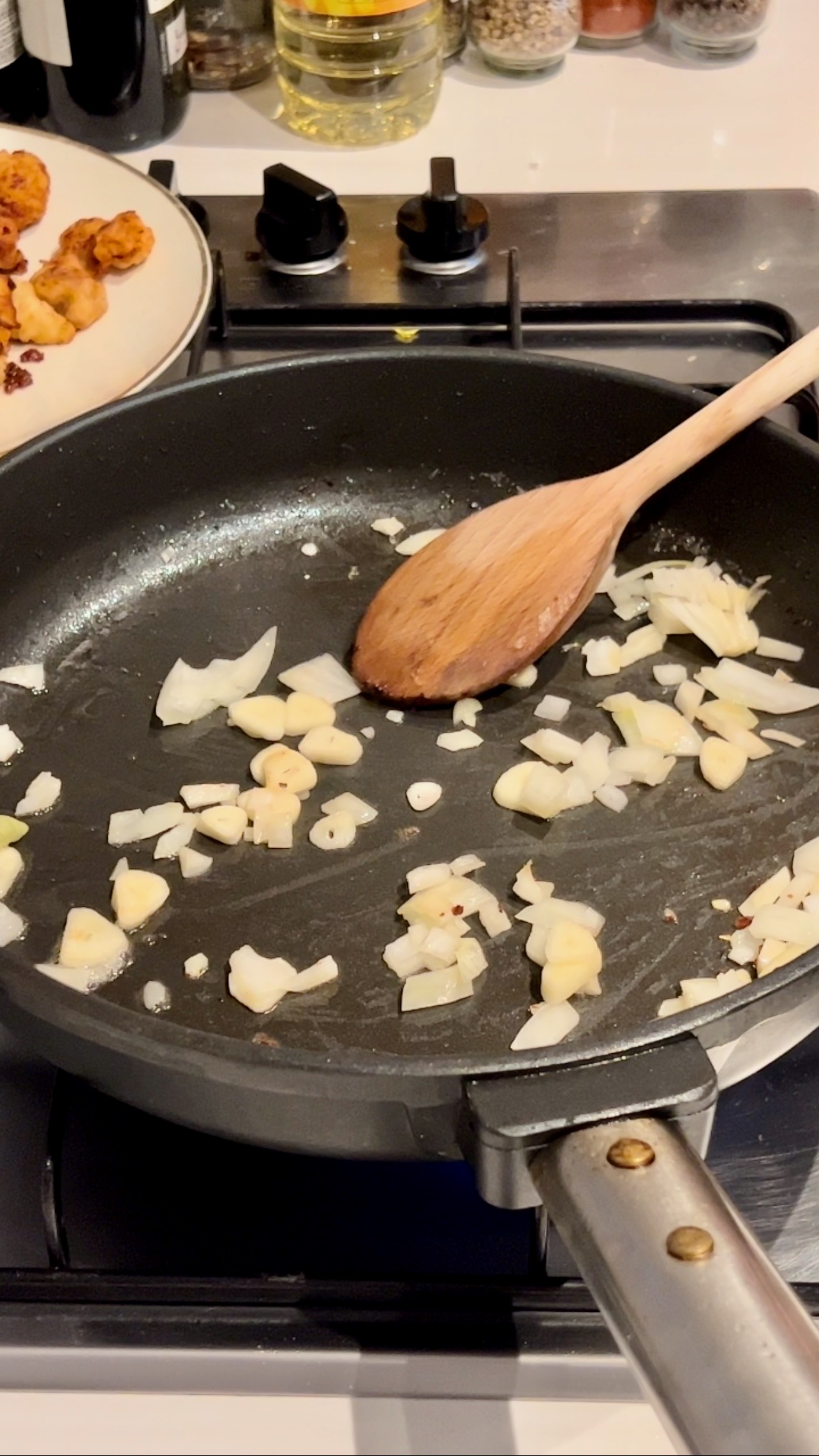 stir fry garlic